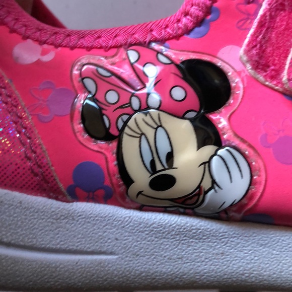 Light up Minnie sneakers. Size 11 - Picture 5 of 5